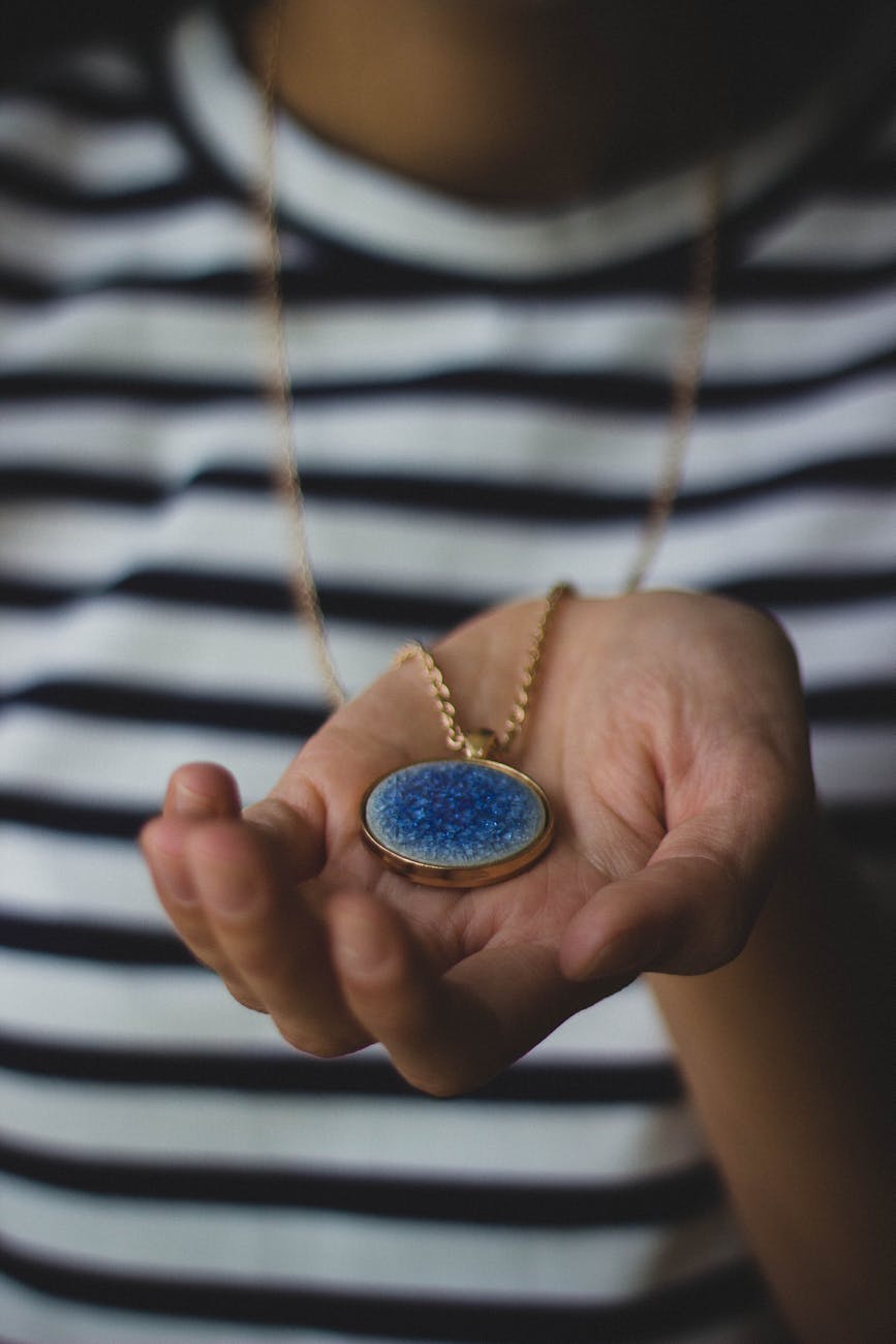 7 Reasons Why Charity Jewelry Makes the Perfect Meaningful&nbsp;Gift